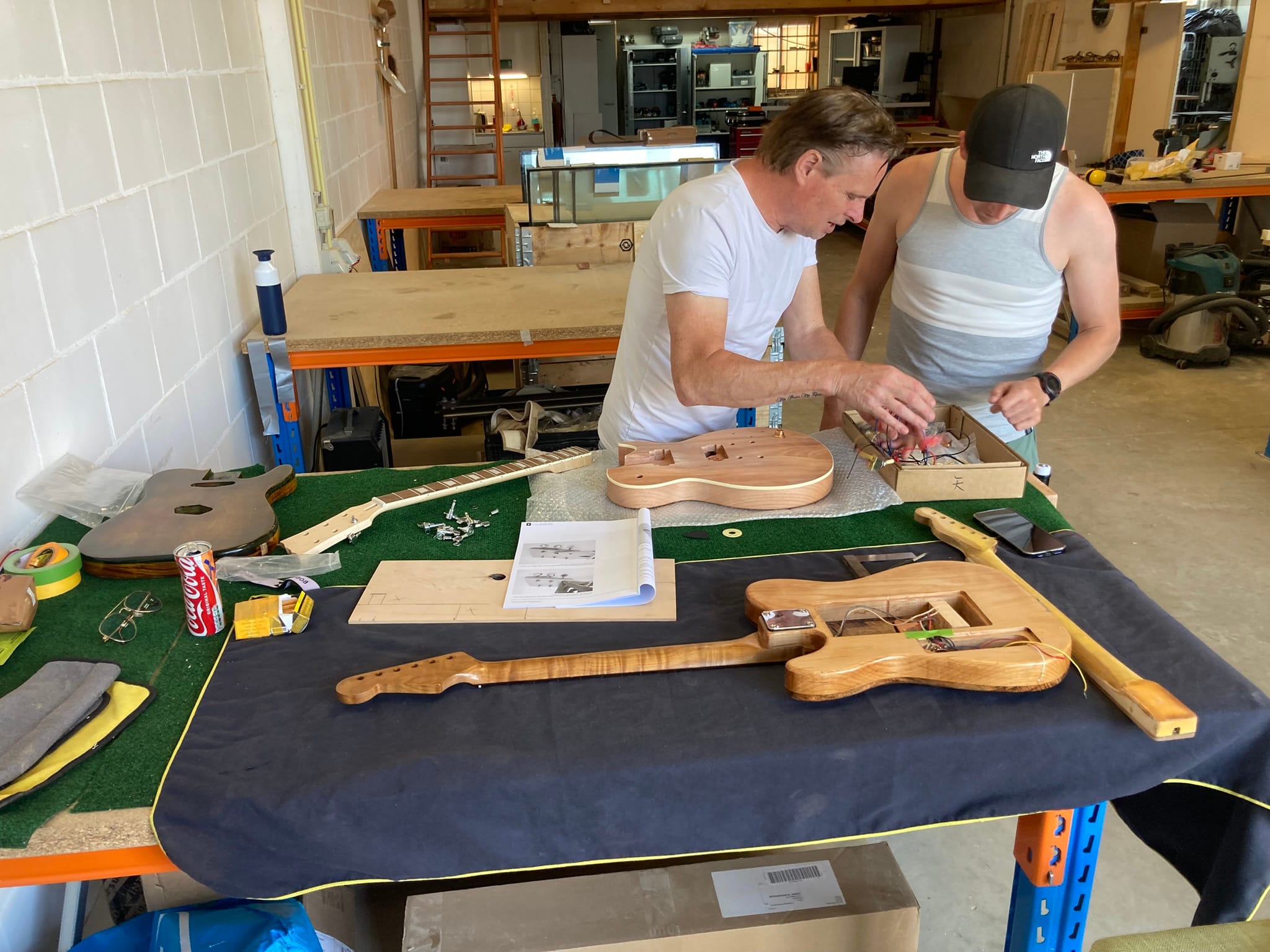 Cursus Elektrische gitaar bouwen - voorgeshaped editie - Image 2
